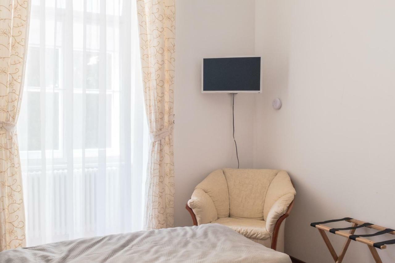 Spacious Old Town Luxury Apartment Линц Екстериор снимка